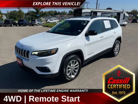 White 2022 Jeep Cherokee Latitude Lux for sale in Cedar Rapids, IA
