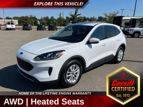 White 2020 Ford Escape SE for sale in Cedar Rapids, IA