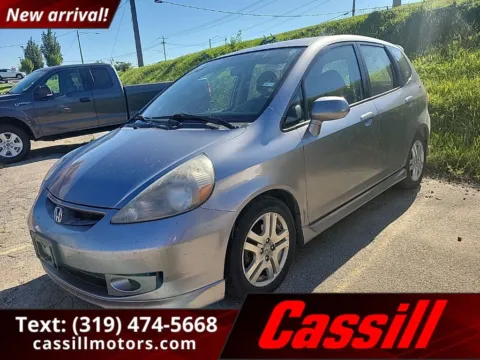 Silver 2008 Honda Fit Sport for sale in Cedar Rapids, IA