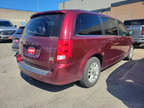 More photos of 2019 Dodge Grand Caravan SXT at Cassill Motors, IA