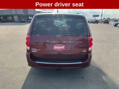 More photos of 2019 Dodge Grand Caravan SXT at Cassill Motors, IA