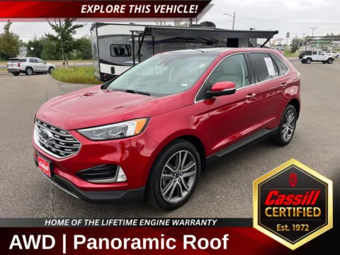 Red 2022 Ford Edge Titanium for sale in Cedar Rapids, IA