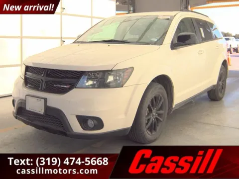 White 2019 Dodge Journey SE for sale in Cedar Rapids, IA