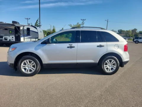 Photos of 2011 Ford Edge SE for sale in Cedar Rapids, IA at Cassill Motors