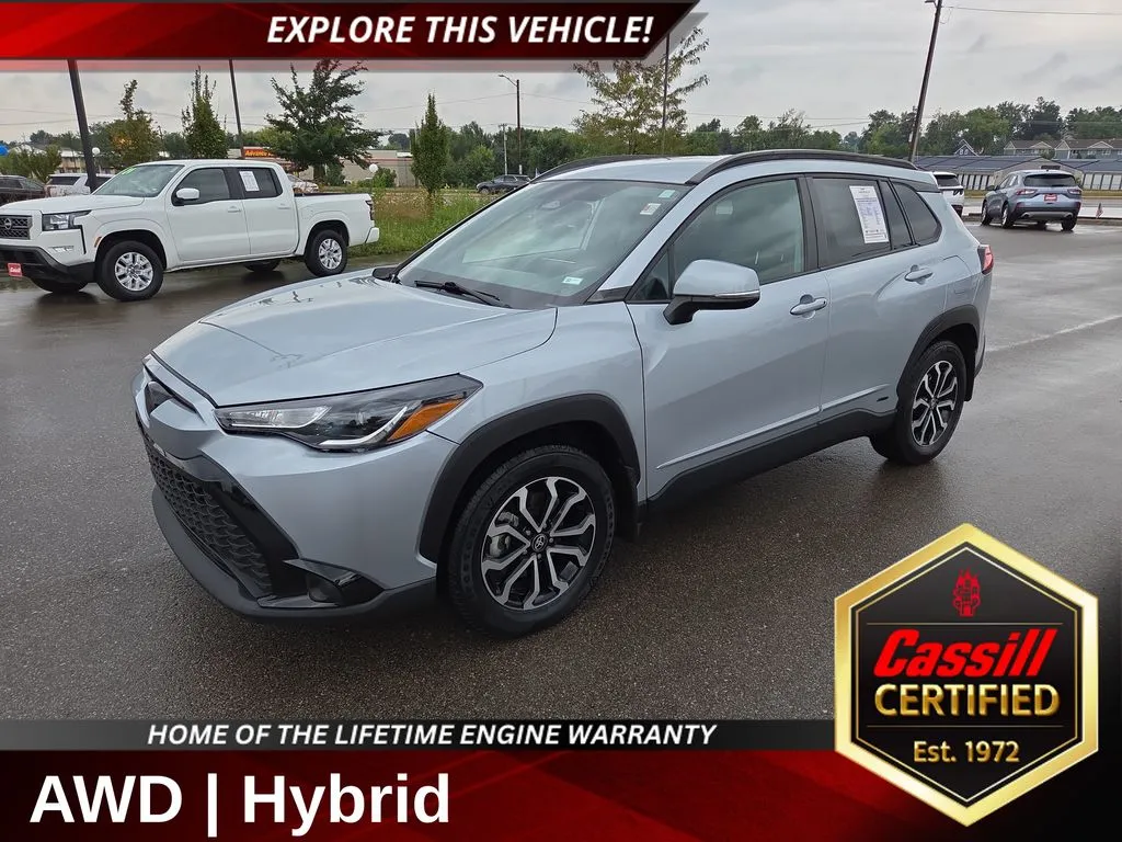2023 Toyota Corolla Cross Hybrid SE for sale in Cedar Rapids, IA