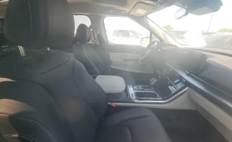 More photos of 2024 Kia Carnival SX Prestige at Cassill Motors, IA