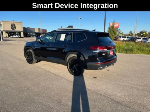 Another view of 2024 Volkswagen Atlas 2.0T SE w/Technology for sale in Cedar Rapids, IA at Cassill Motors
