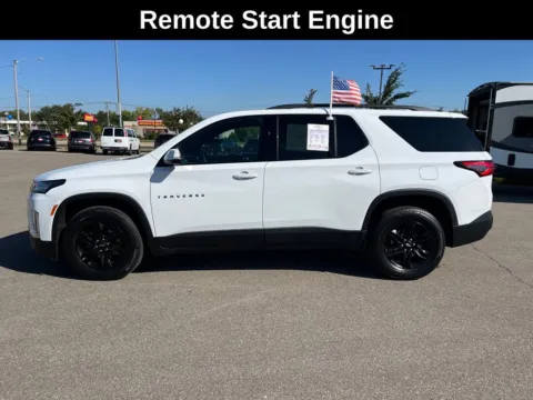Photos of 2023 Chevrolet Traverse LT for sale in Cedar Rapids, IA at Cassill Motors