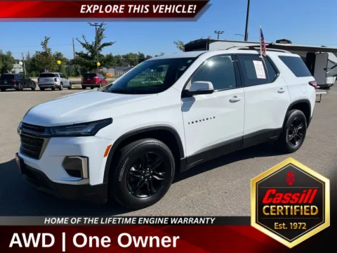 White 2023 Chevrolet Traverse LT for sale in Cedar Rapids, IA