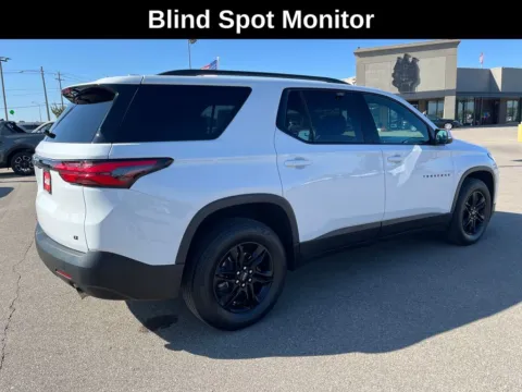 More photos of 2023 Chevrolet Traverse LT at Cassill Motors, IA