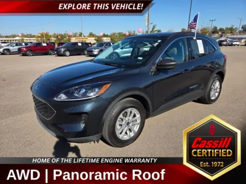 Blue 2022 Ford Escape SE for sale in Cedar Rapids, IA