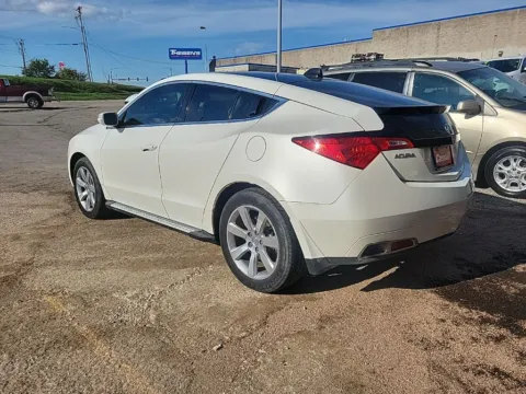 More photos of 2010 Acura ZDX at Cassill Motors, IA