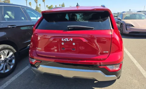 More photos of 2023 Kia Niro EX Touring at Cassill Motors, IA