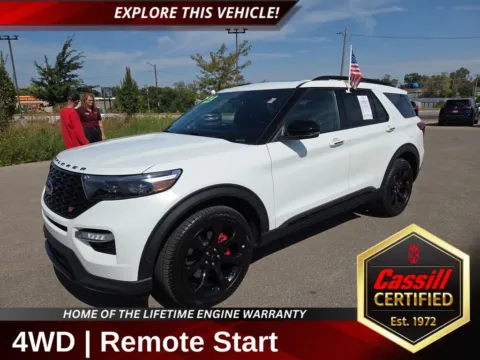 White 2023 Ford Explorer ST for sale in Cedar Rapids, IA