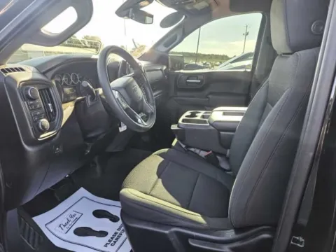 More photos of 2021 Chevrolet Silverado 1500 Custom at Cassill Motors, IA