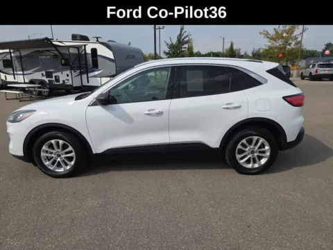 Photos of 2022 Ford Escape Hybrid SE for sale in Cedar Rapids, IA at Cassill Motors