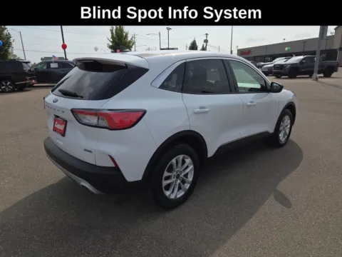 More photos of 2022 Ford Escape Hybrid SE at Cassill Motors, IA