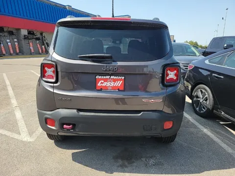 More photos of 2017 Jeep Renegade Trailhawk at Cassill Motors, IA