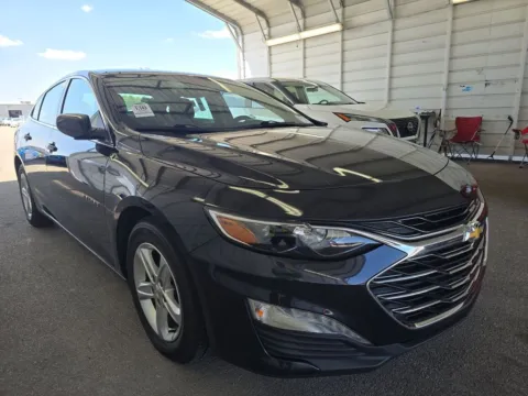 More photos of 2023 Chevrolet Malibu LT at Cassill Motors, IA