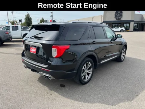 More photos of 2020 Ford Explorer Platinum at Cassill Motors, IA