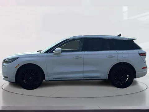 More photos of 2021 Lincoln Corsair Reserve at Cassill Motors, IA
