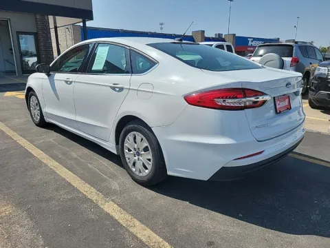 More photos of 2019 Ford Fusion S at Cassill Motors, IA