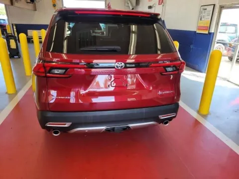 More photos of 2024 Toyota Grand Highlander Hybrid MAX Platinum at Cassill Motors, IA