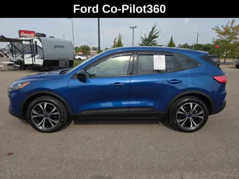 Photos of 2022 Ford Escape SE for sale in Cedar Rapids, IA at Cassill Motors
