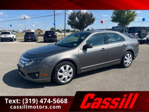 Gray 2011 Ford Fusion SE for sale in Cedar Rapids, IA