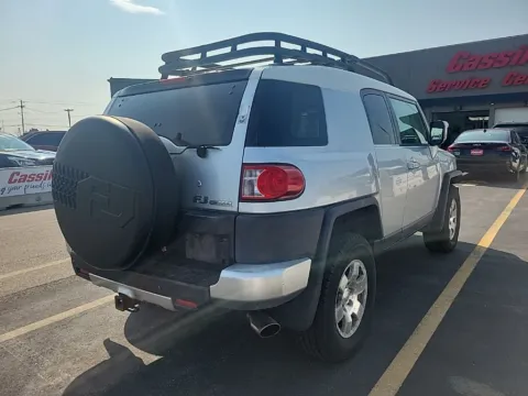Another view of 2007 Toyota FJ Cruiser for sale in Cedar Rapids, IA at Cassill Motors