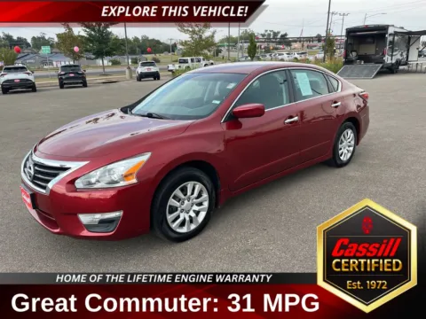 Red 2015 Nissan Altima 2.5 S for sale in Cedar Rapids, IA