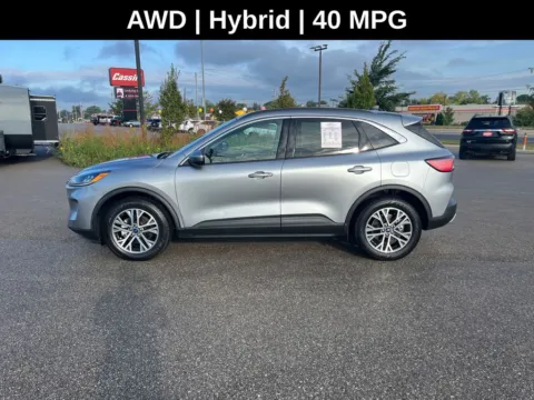 Photos of 2021 Ford Escape Hybrid SEL for sale in Cedar Rapids, IA at Cassill Motors