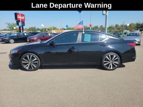 Photos of 2021 Nissan Altima 2.0 SR for sale in Cedar Rapids, IA at Cassill Motors