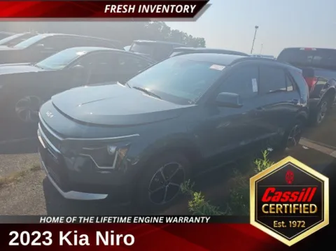 Green 2023 Kia Niro Plug-In Hybrid EX for sale in Cedar Rapids, IA