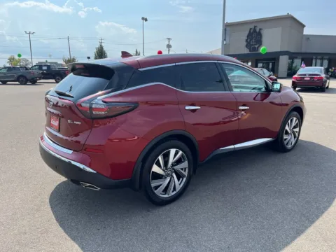 More photos of 2020 Nissan Murano SL at Cassill Motors, IA