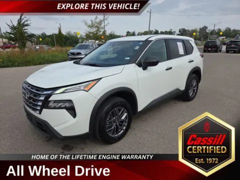 White 2024 Nissan Rogue S for sale in Cedar Rapids, IA