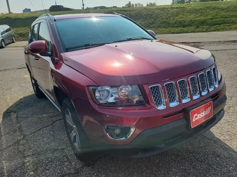 Photos of 2016 Jeep Compass High Altitude for sale in Cedar Rapids, IA at Cassill Motors