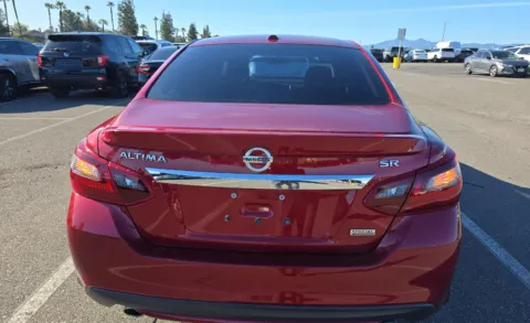 More photos of 2018 Nissan Altima 2.5 SR at Cassill Motors, IA
