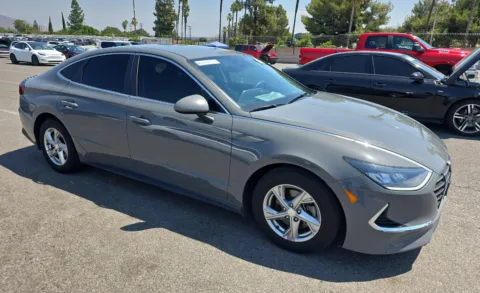Photos of 2022 Hyundai Sonata SE for sale in Cedar Rapids, IA at Cassill Motors