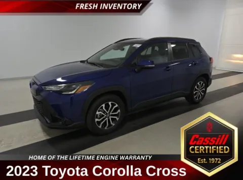 Blue 2023 Toyota Corolla Cross Hybrid SE for sale in Cedar Rapids, IA