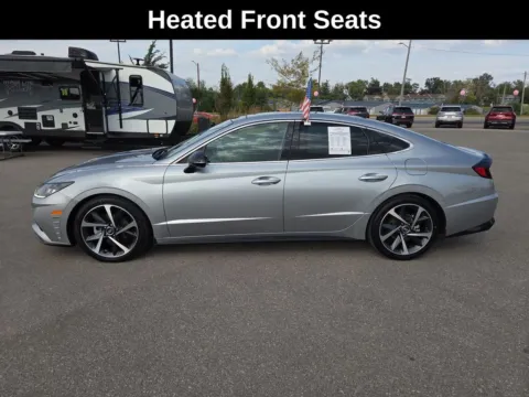Photos of 2022 Hyundai Sonata SEL Plus for sale in Cedar Rapids, IA at Cassill Motors