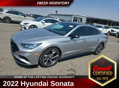 Silver 2022 Hyundai Sonata SEL Plus for sale in Cedar Rapids, IA