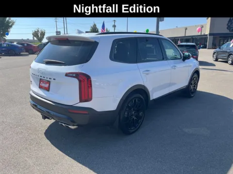 More photos of 2022 Kia Telluride SX at Cassill Motors, IA