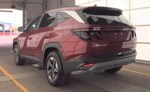 More photos of 2025 Hyundai Tucson SEL Convenience at Cassill Motors, IA
