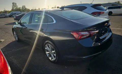 More photos of 2021 Chevrolet Malibu LT at Cassill Motors, IA