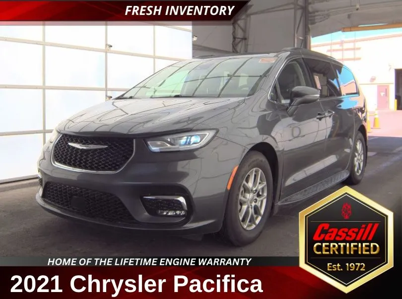 Gray 2021 Chrysler Pacifica Touring for sale in Cedar Rapids, IA
