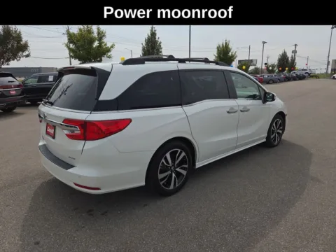 More photos of 2019 Honda Odyssey Elite at Cassill Motors, IA