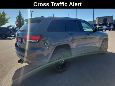 More photos of 2022 Jeep Grand Cherokee WK Laredo X at Cassill Motors, IA