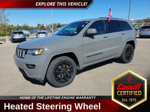 Gray 2022 Jeep Grand Cherokee WK Laredo X for sale in Cedar Rapids, IA