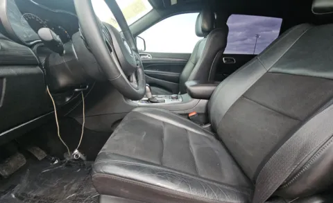 More photos of 2022 Jeep Grand Cherokee WK Laredo X at Cassill Motors, IA